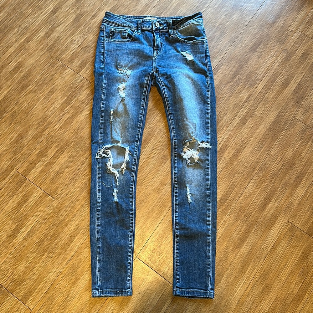 KanCan women’s jeans in excellent condition